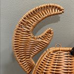 Tommy Bahama  | Crab-Shaped Bag 🦀 w/ Crossbody Chain Photo 2