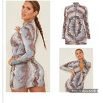 Pretty Little Thing Blue Snake Print Slinky Zip Front Collar Bodycon Dress Size 4 Photo 11