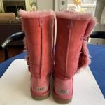 UGG  Bailey Button Triplet Size 6 Womens coral Photo 2