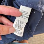 L.L.Bean Women's Navy Blue Size 18 Hiking Cargo Shorts Zip Pocket Quick Dry Photo 3