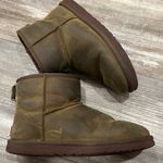 UGG  Classic Mini Leather Bomber Boot Photo 2