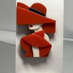 Beautiful Girl Brooch / Scarf Pin #108 White Photo 0