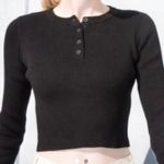 Brandy Melville black button long sleeve. Photo 0