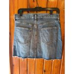Gap Denim Skirt Frayed Hem Blue Jean Mini Casual‎ Everyday  Denim Size 28 Photo 1