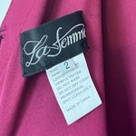 La Femme  Simple Elegant Long Jersey Dress with Scoop Neck in Burgundy Photo 4