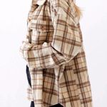 PacSun 🛍️ LA Hearts Ivory Oversized Plaid Button Up Shacket Shirt Jacket Sz M/L Photo 2