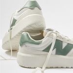 New Balance 302 Sneakers in Seasalt/Juniper Photo 1