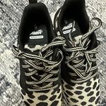 Avia Tennis Shoes Photo 2