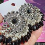 Jessica Simpson  silver diamond paved flowers wreath black beads drops earring Photo 4