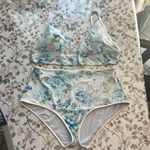 Aerie  triangle Bikini Top floral print in Blue and White size XXL Photo 2
