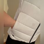 Holloway  Sterling White Gray Quilted Vest With Pockets Sz M Slender Fit Photo 3