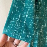 Eddie Bauer  Sz‎ L Midi Stretch Green Dress Shift Printed Shirred V Neck Photo 2