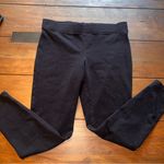EXPRESS  leggings/yoga pants size medium. Cropped to high ankle/low calf length. Photo 0