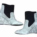 Charles David  7 1/2 medium green pull on booties Photo 1