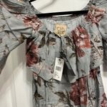 Chaser Gray Floral‎ Off-Shoulder Top Photo 4