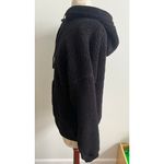 True Craft  Sherpa Cozy Solid Black Pullover Hoodie Sweatshirt Medium Photo 3