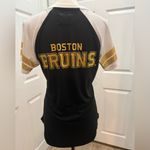 Boston Bruins Women's Black and White V Photo 2