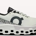 on cloud  On Cloudmonster shoes Photo 0