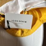 White Baseball Cap Photo 2