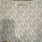 Michael Kors NWOT  Messenger Crossbody Handbag Monogram Canvas Green Leather Photo 5