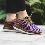 Nike  Roshe Two Flyknit "Olive Flak" sneakers with pink blast stripes Photo 1