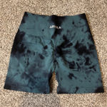 Amazon Aurola  Biker Shorts Seamless Photo 0