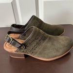 Earth Origins Cady Clog 9 Wide Women Olive Green Suede Shoes Slip On Photo 0