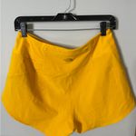 The North Face Arque Shorts Summit Gold Standard Fit Women’s Medium New with Tag Photo 6