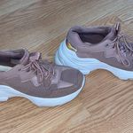 ZARA Sneakers Photo 1