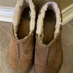 UGG  Women cold‎ weather slip one, size 7 Photo 0