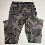 Kendall + Kylie  Women's Camo Denim Leggings Medium Photo 7