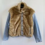 Levi's Levi’s Oversized Faux Fur Trucker Jacket Large In Furry Fury Medium Wash New Photo 2
