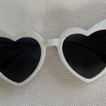 heart sunglasses Photo 0