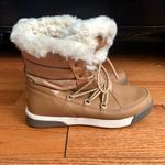 The North Face  Sierra Luxe Waterproof Almond Butter/Falcon Brown Women’s Size 8 Photo 2