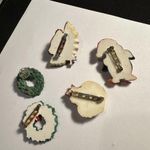 Christmas Holiday Brooch Pins Lot Of 5 Teddy Bear Angel, Penguin, Wreath Etc Photo 8