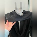 Alice + Olivia ‎ AIR black blouse size 4 Photo 5