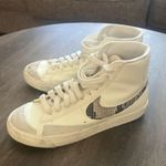 Nike Blazer Mid 77 Photo 0