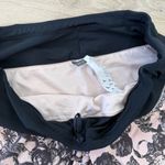 Oiselle  Pink Floral Citrus Roga Short Photo 11