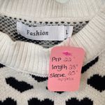 Fashion brand Black and White Heart and Reindeer Sweater size L Size L Photo 2