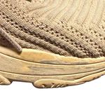 None Women’s size 7M Beige Knit Sneakers Photo 5