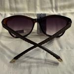 Women's Brown Sunglasses Photo 1