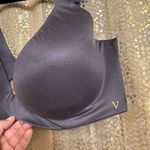 Victoria's Secret Gray Wireless Infinity Flex Plunge Lined Semi Demi Bra 38DD Photo 2