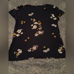 Gap Navy blue floral  T-shirt 
Size Large Photo 1