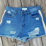 Chelsea and Violet Women's Distressed Cut Off Denim High Rise Shorts Size 27. NEW Photo 2