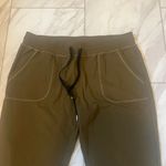 Zyia Joggers Photo 1