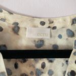Ecru  Gray Animal Print Button Down Silk Blend Blouse Shirt Women's size Medium Photo 1