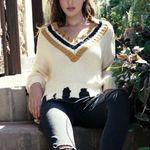 Selfie Leslie Forever 21 Distressed Chunky Sweater Photo 2