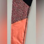 Old Navy Active Go- Dry Fitted Leggings Size M Photo 2