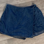Old Navy  small Indigo Denim skirt shorts envelope Skort Photo 0