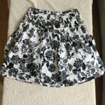 Talbots Pleated Floral Skirt Black White Pattern Cotton - Sz 6 Petite Photo 2